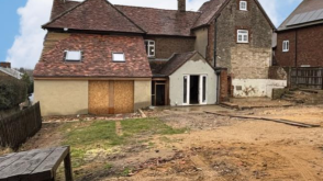 Farmhouse with Planning in Thame photo